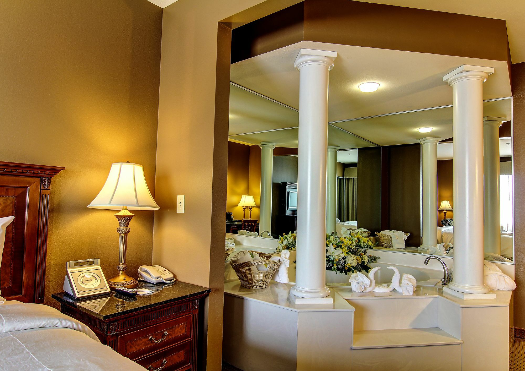 The Wildwood Hotel Экстерьер фото